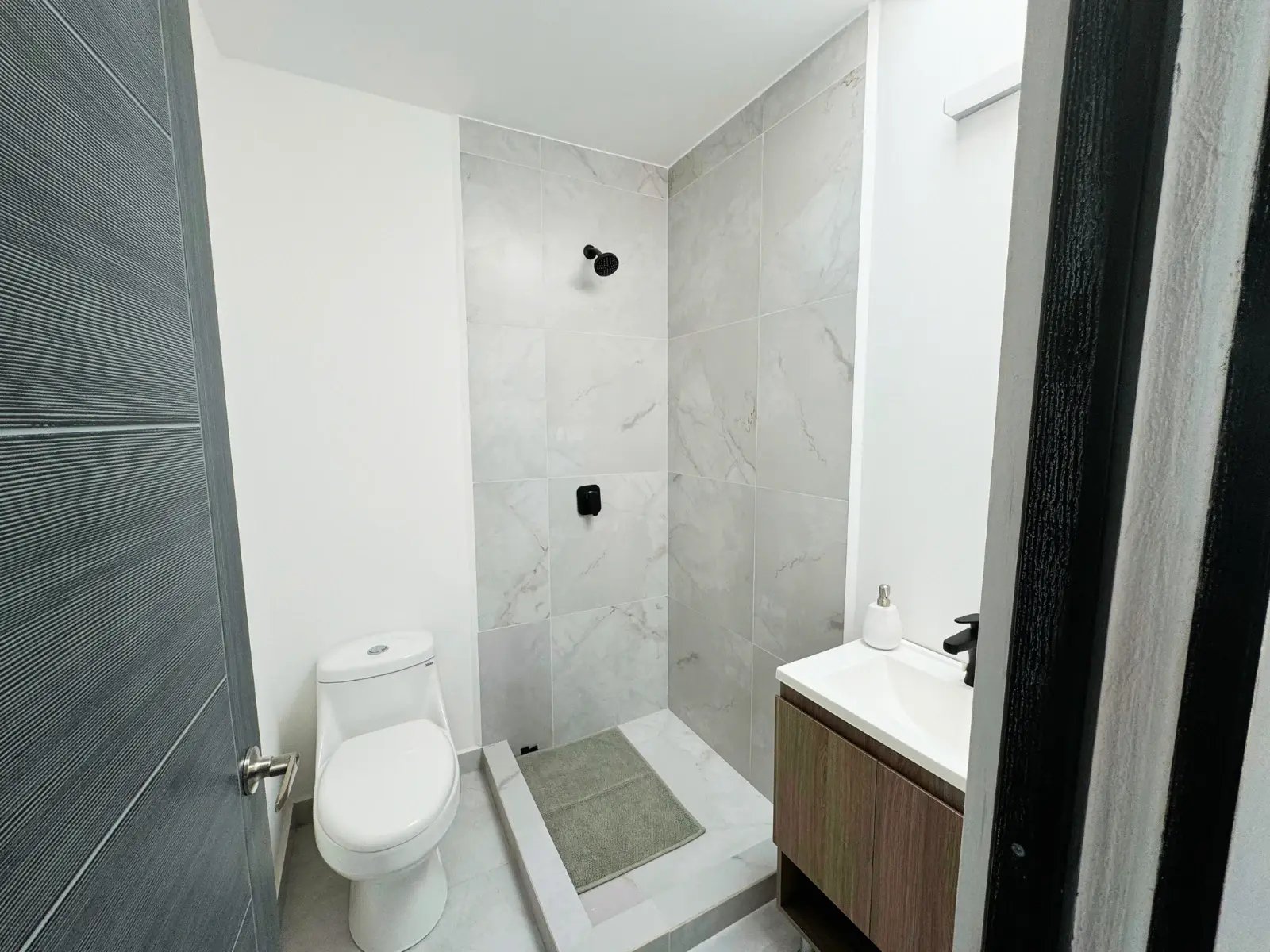 Fotografia de Casa de dos niveles<br><br>  Modelo Platino 6 de 10